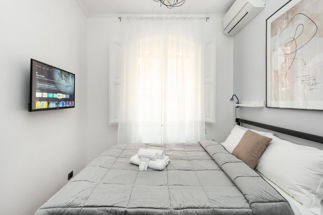 White Rooms Colosseo ローマ エクステリア 写真